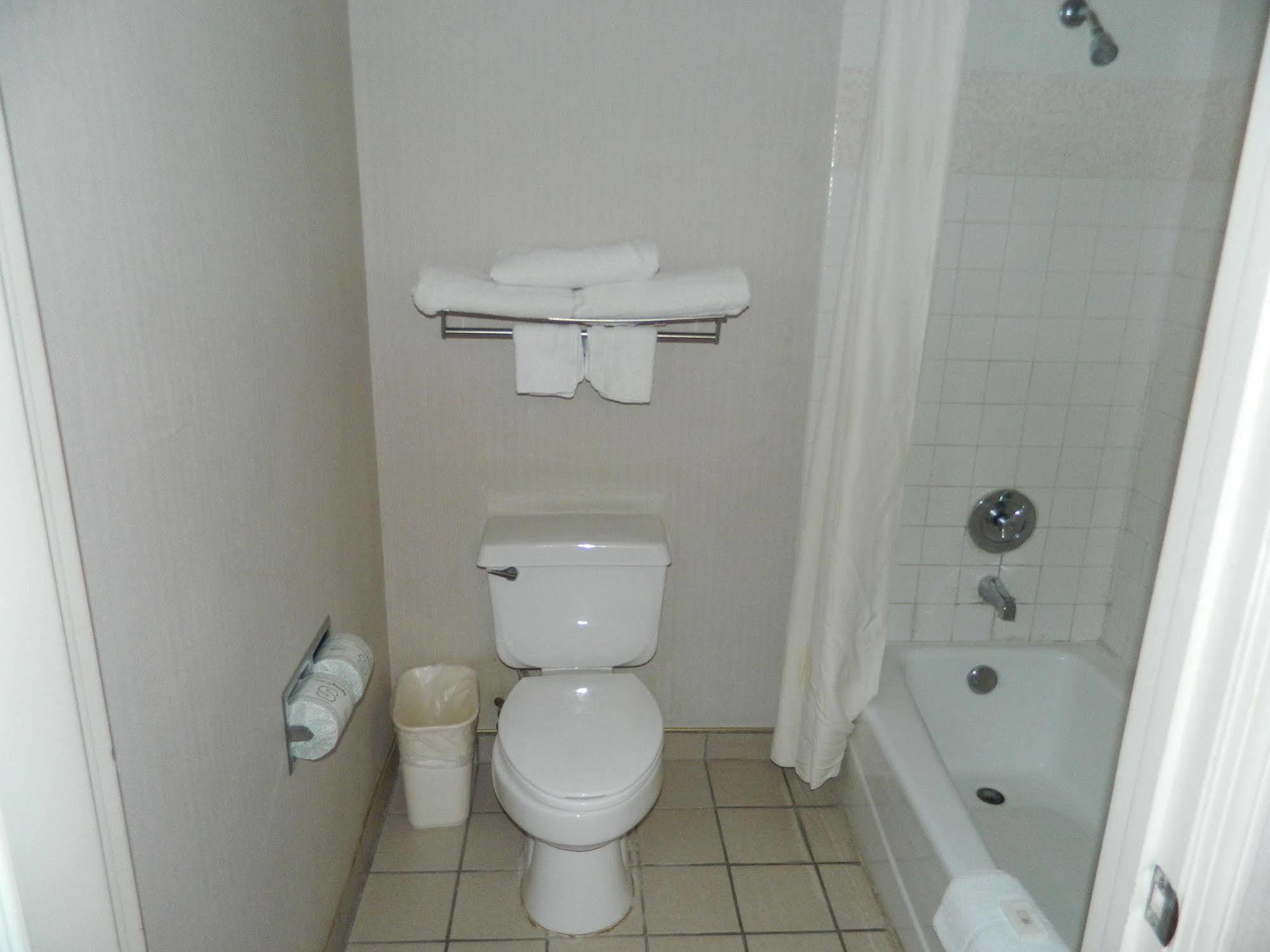Capital Suites Blythe Kültér fotó